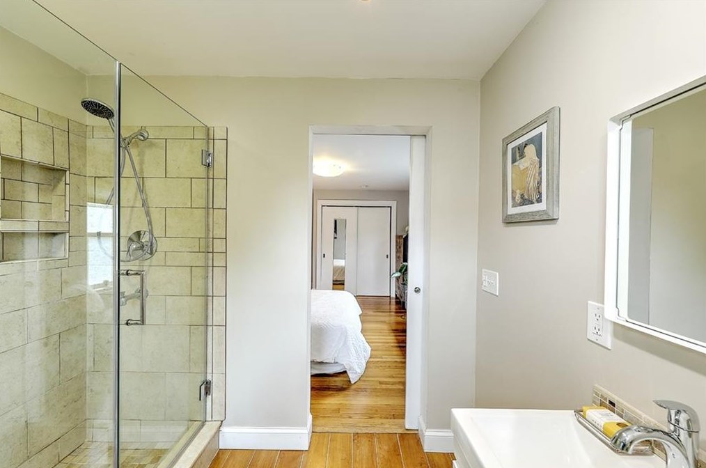 2 Milton Rd, Barrington RI  02806-1102 exterior