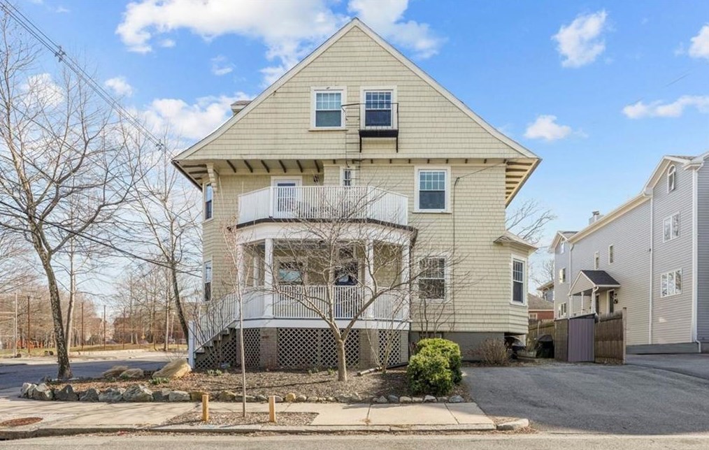 260 Brown St #1, Providence, RI 02906