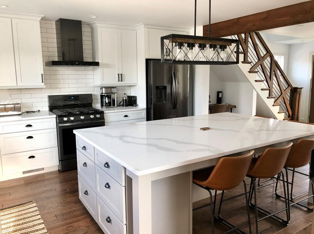 23 Hemlock St, South Kingstown, RI 02882