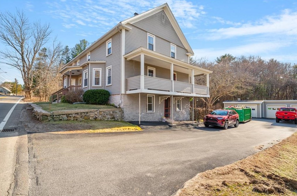 27 Steere Farm Rd, Burrillville, RI 02830
