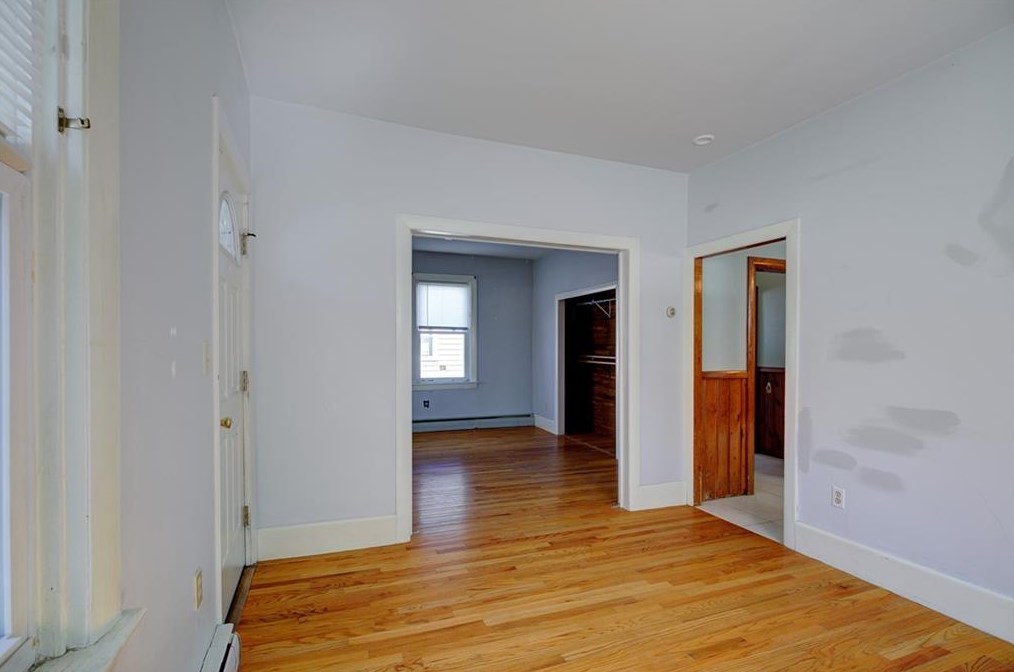 37 Prospect St, Bristol RI 02809-3134 exterior