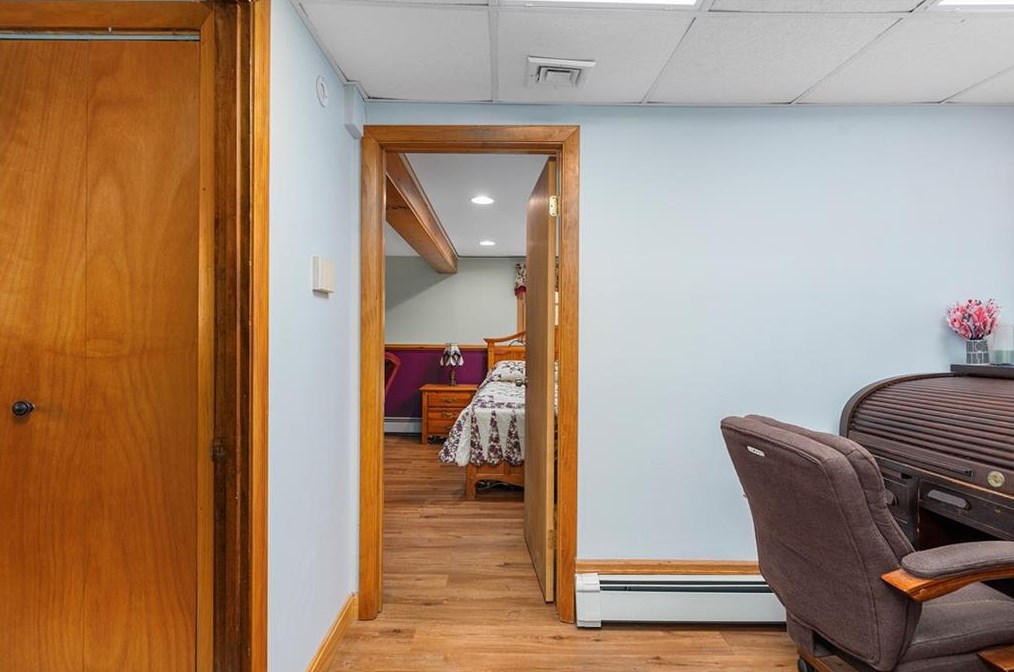 5 Snowberry Ct, Smithfield RI  02917-4011 exterior