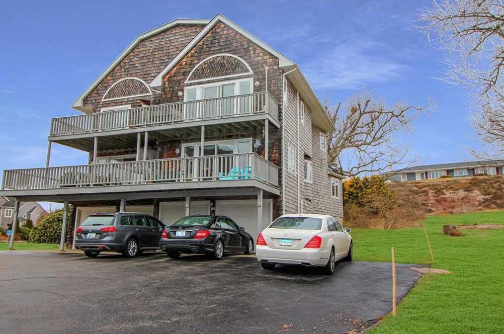 6 Moonlight Dr #b, Westerly, RI 02891