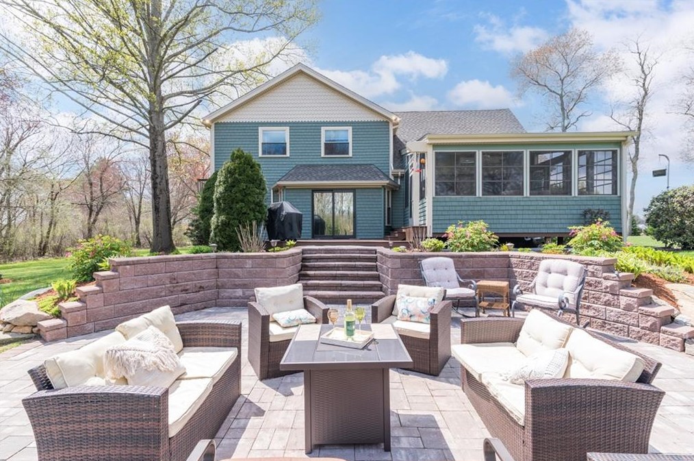 495 Waites Corner Rd, Richmond, RI 02892