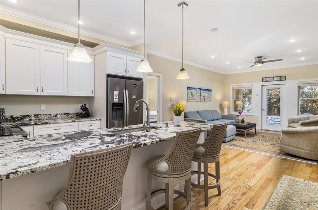 138 Narragansett Ave #8, Jamestown, RI 02835