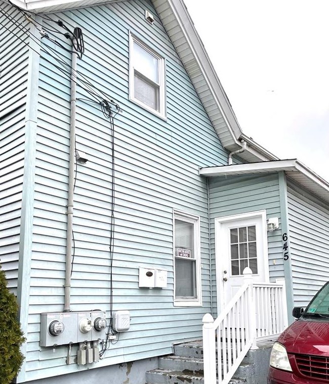 645 Lonsdale Ave #2, Central Falls, RI 02863