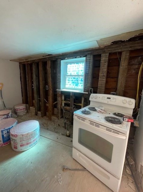 17 Standard Ave, West Warwick RI  02893-3827 exterior