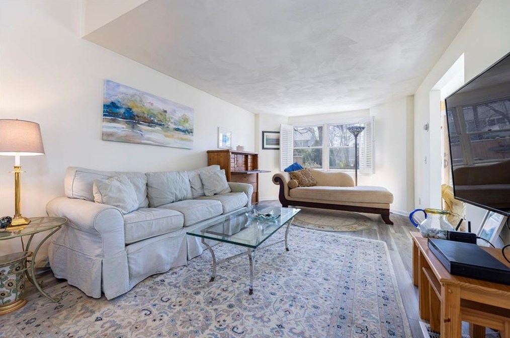 9 Ferry St, Jamestown RI  02835-2516 exterior