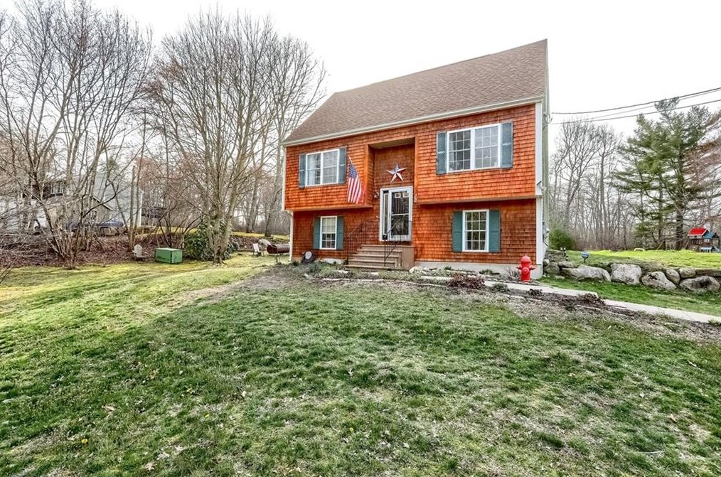 400 Shumankanuc Hill Rd, Charlestown, RI 02813
