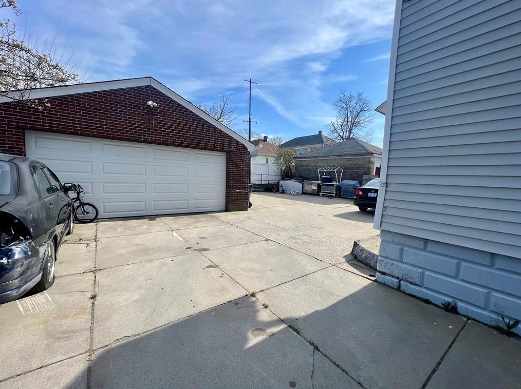 192 Sterling Ave, Providence, RI 02909