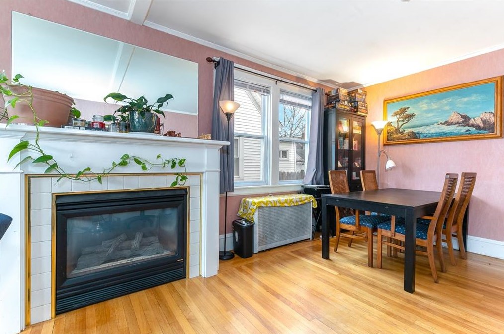 94 Lexington Ave, Cranston RI  02910-3310 exterior