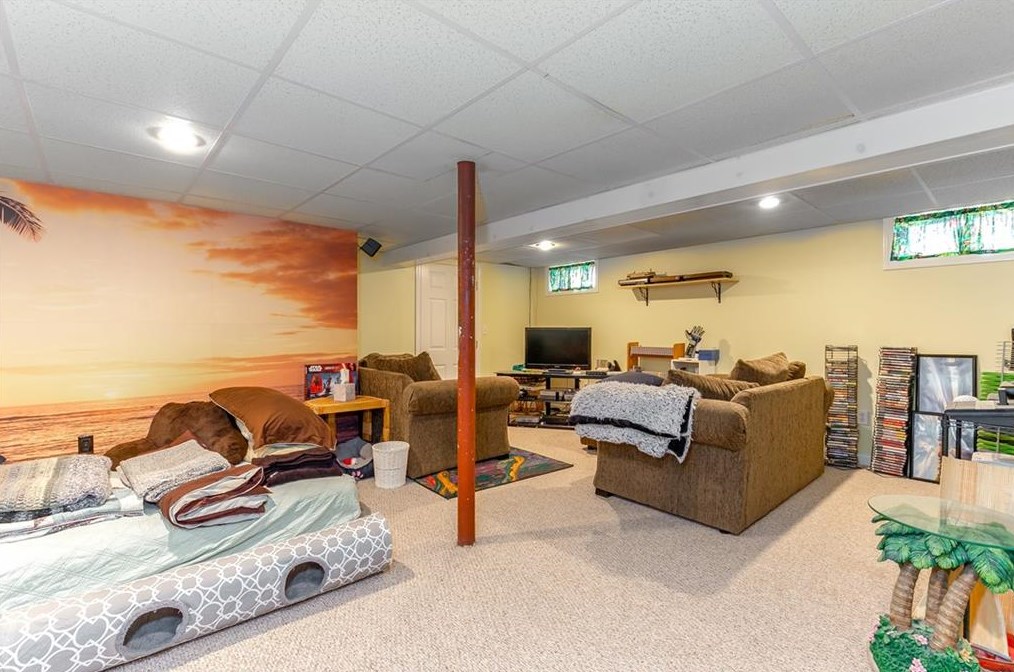 94 Lexington Ave, Cranston RI  02910-3310 exterior