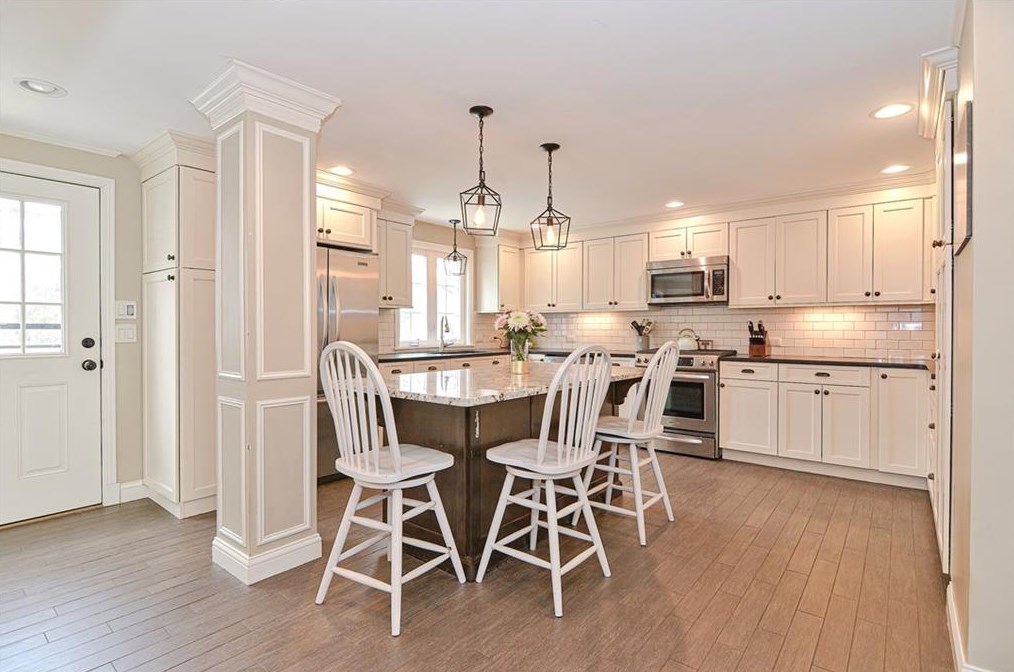 11 Maple Ave, North Smithfield RI  02824-1209 exterior