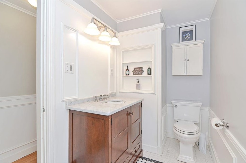11 Maple Ave, North Smithfield RI  02824-1209 exterior