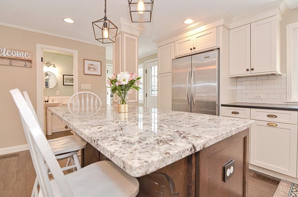 11 Maple Ave, North Smithfield RI  02824-1209 exterior