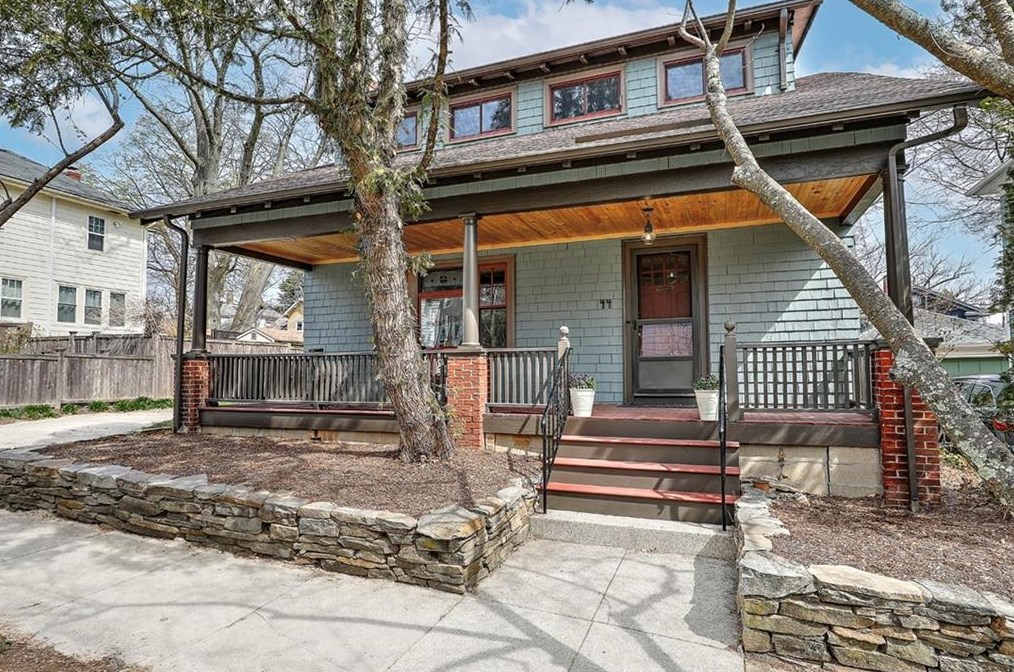 44 Methyl St, Providence, RI 02906