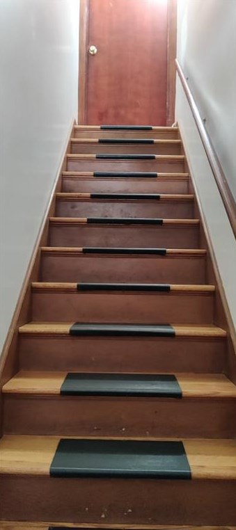 135 Cannon St, Cranston RI  02920-2399 exterior