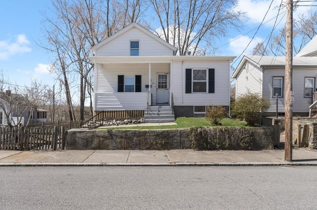 33 Hurley Ave, Pawtucket, RI 02860