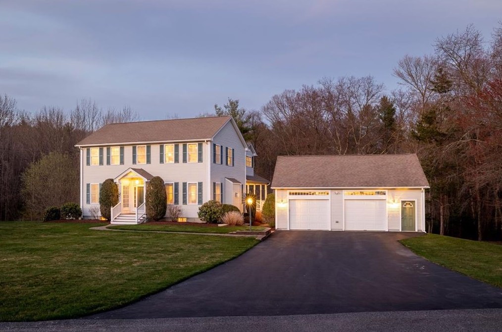 22 Peggy Dr, Cumberland, RI 02864