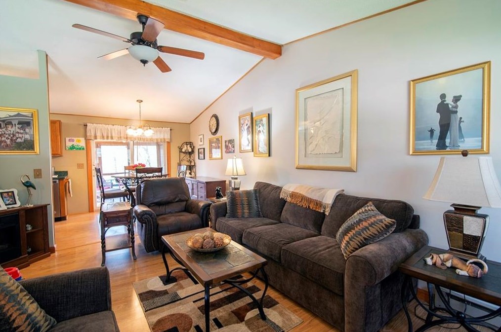 10 Sleepy Hollow Ct, Westerly, RI 02891