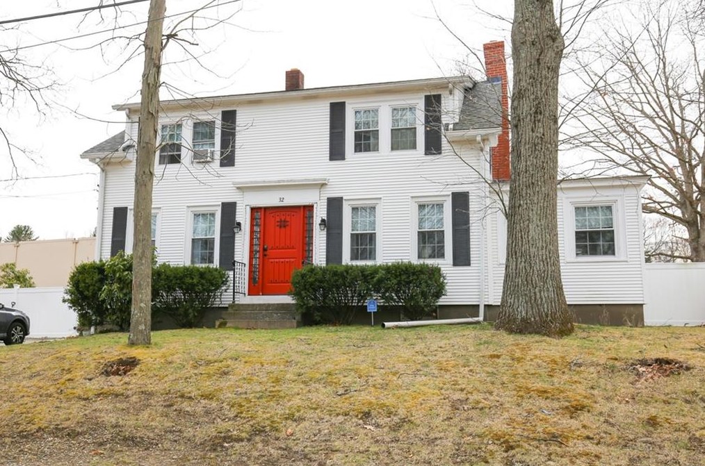 32 Norma St, Providence, RI 02919
