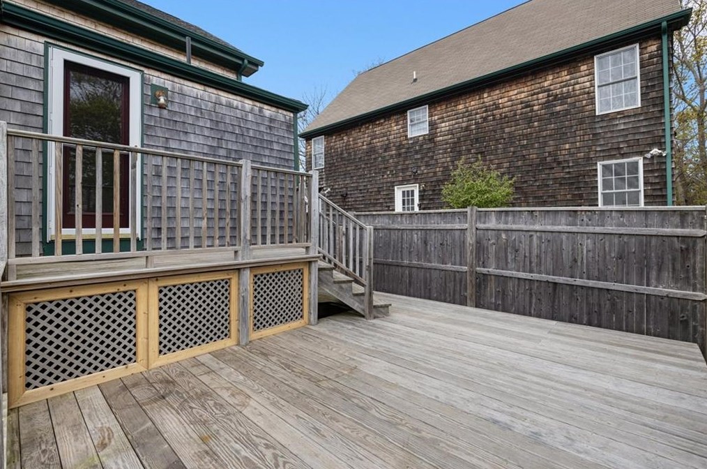 6 Coronado St, Jamestown RI  02835-1229 exterior