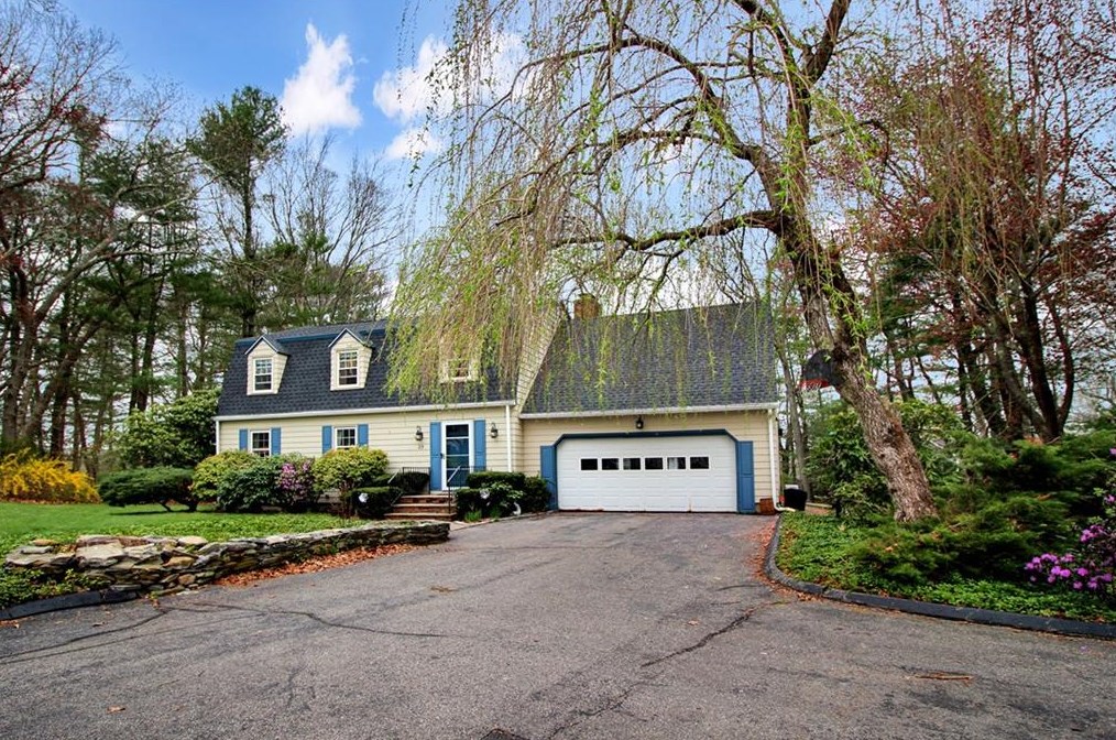 23 Milrose Ave, Westerly, RI 02891