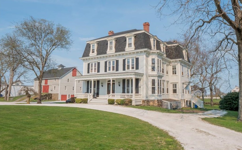 2951 E Main Rd #4, Portsmouth, RI 02871