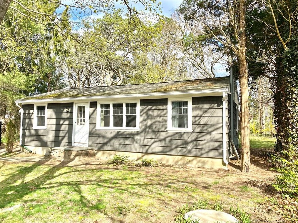 50 Willow Rd, Charlestown, RI 02813