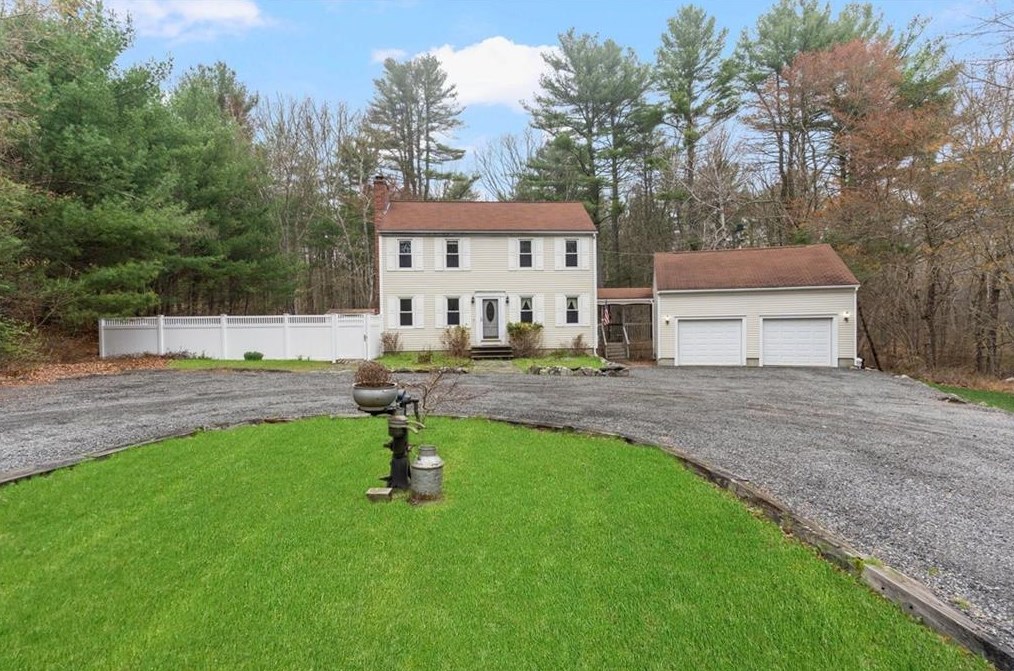 281 Henry Brown Rd, West Greenwich, RI 02817