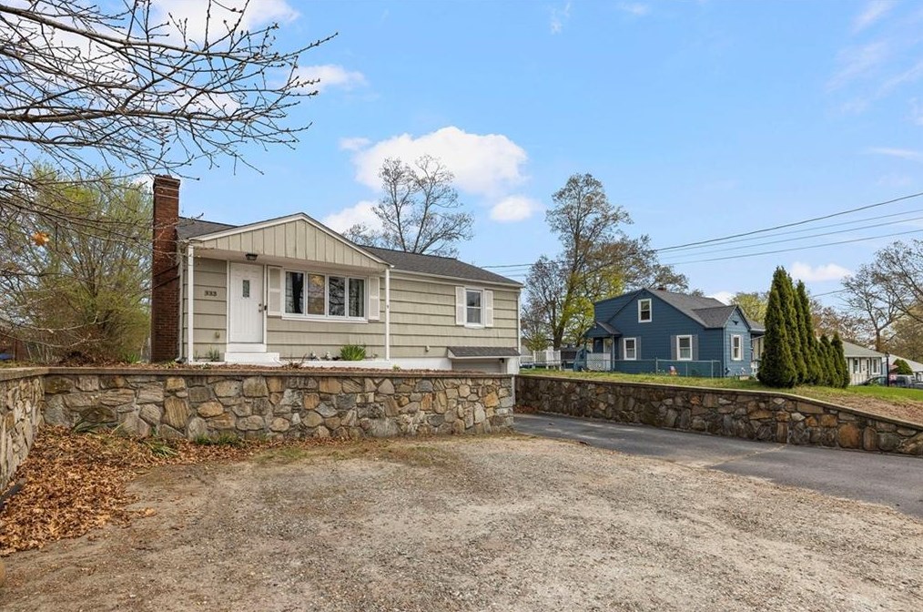333 Tiogue Ave, Coventry, RI 02816