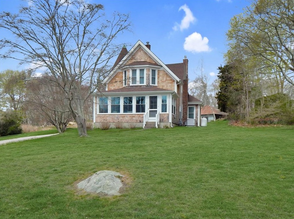 53 Watch Hill Rd, Westerly, RI 02891