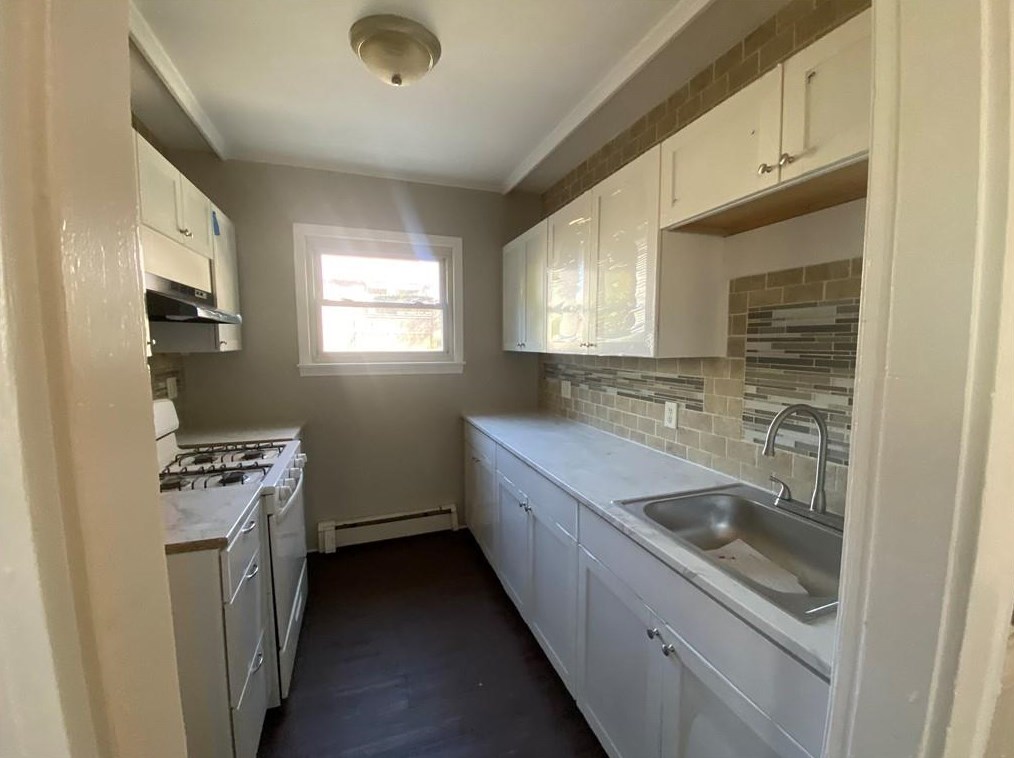 8 Grand St #1st, Woonsocket, RI 02895