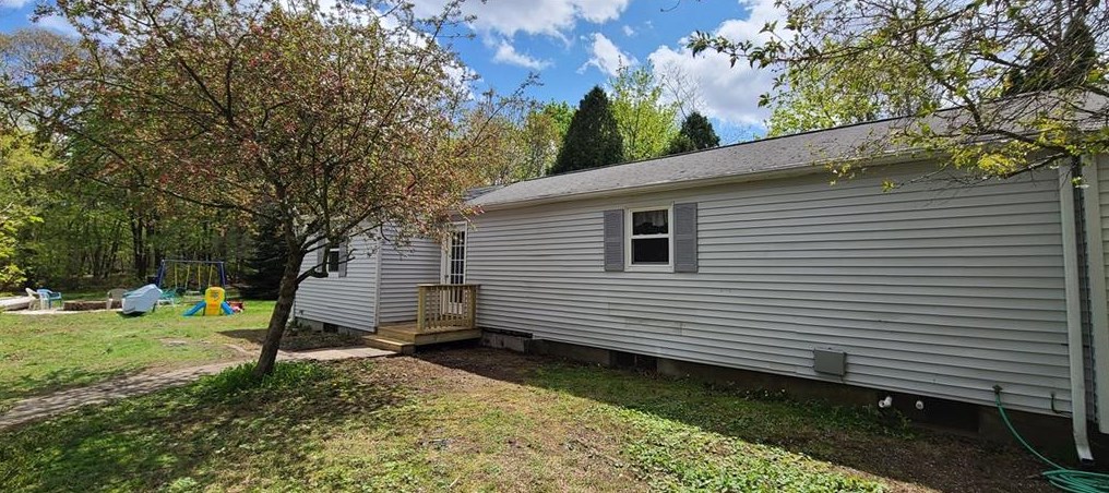 380 School St, North Kingstown, RI 02852