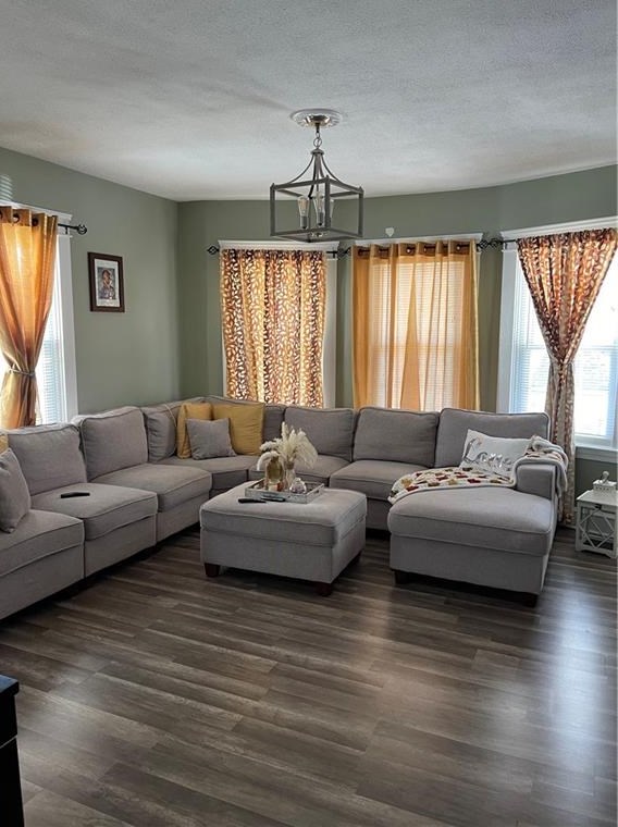 42 Fenwood Ave, Pawtucket, RI 02860-5809