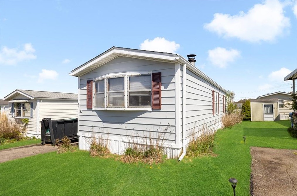29 Bayview Park, Middletown, RI 02842