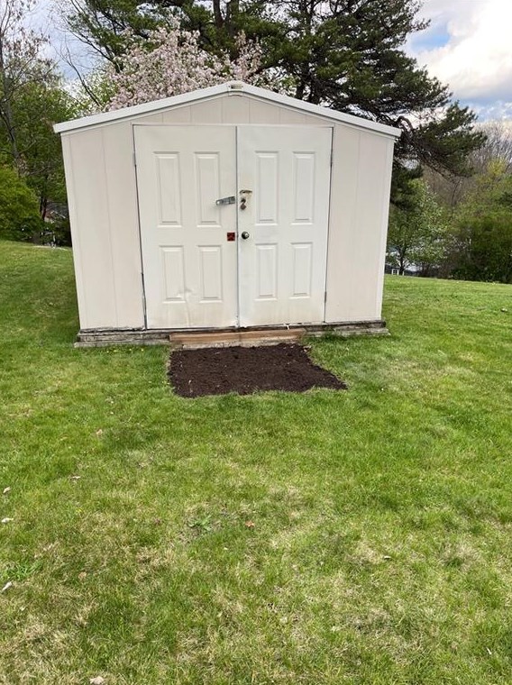608 Mendon Rd, North Smithfield RI  02896-6962 exterior