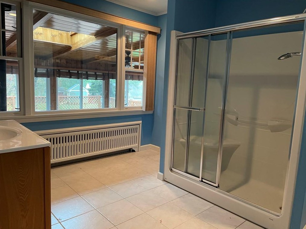 608 Mendon Rd, North Smithfield RI  02896-6962 exterior