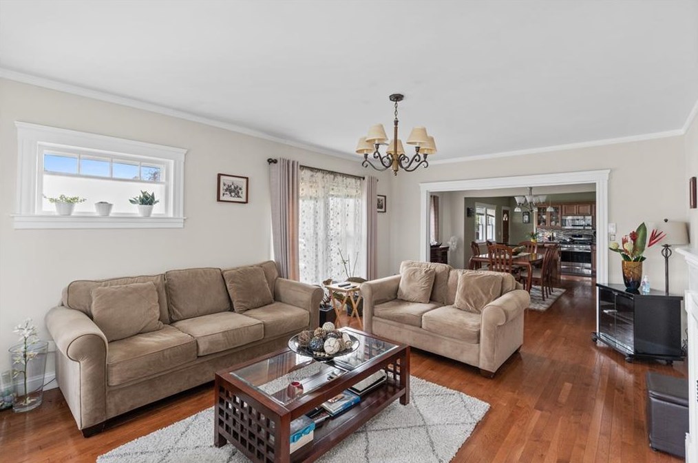 416 Daggett Ave, Pawtucket, RI 02861