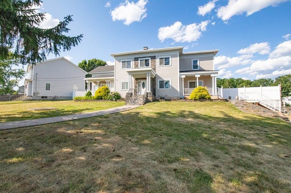 148 Fountain Ave, Cranston RI 02920-7106 exterior