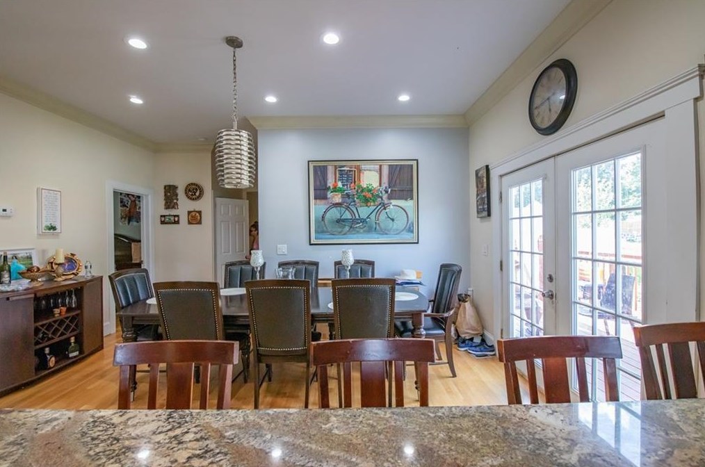 148 Fountain Ave, Cranston RI 02920-7106 exterior