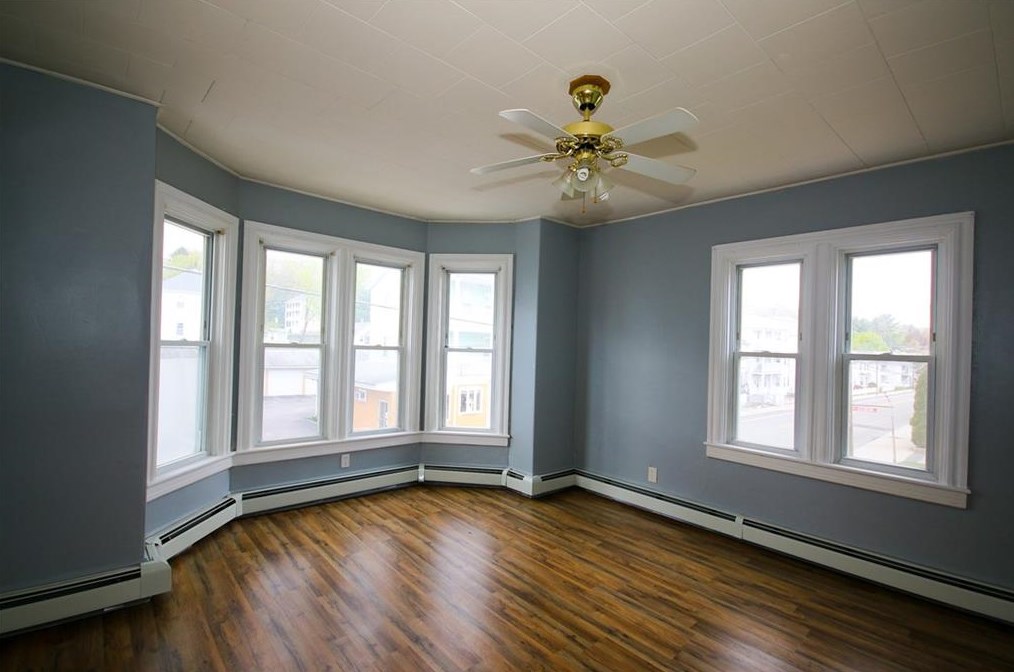 177 Railroad St #2, Lincoln, RI 02838