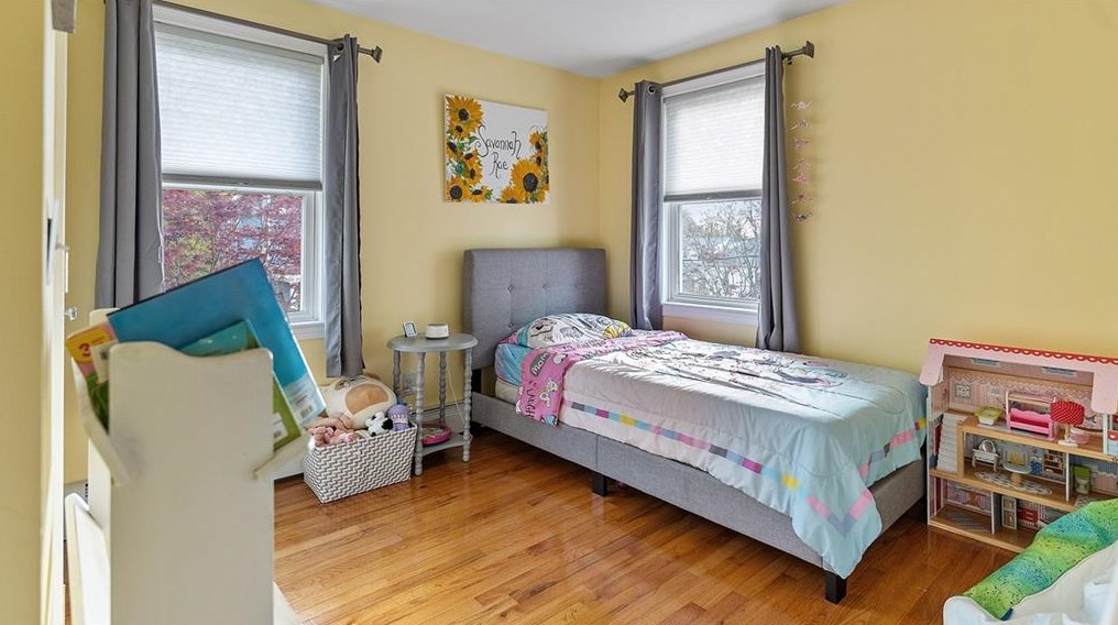 20 Maplewood St, East Providence RI  02914-4225 exterior