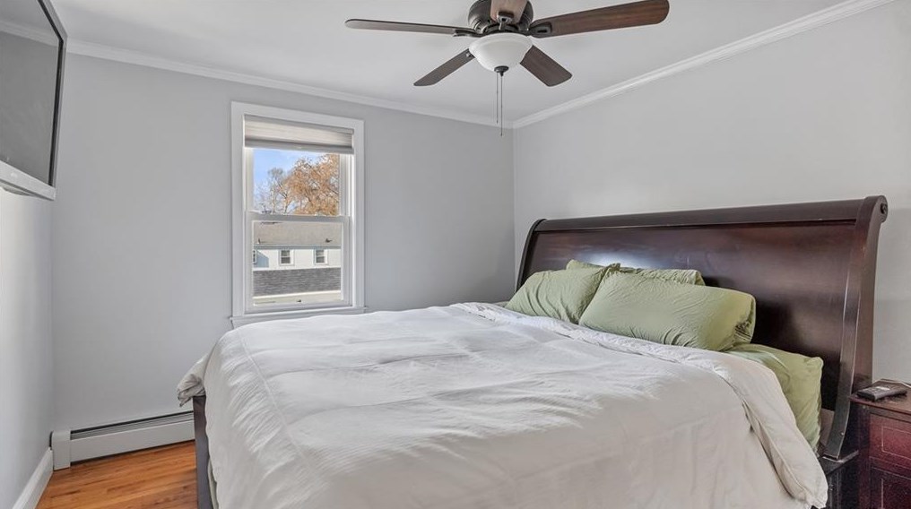20 Maplewood St, East Providence RI  02914-4225 exterior