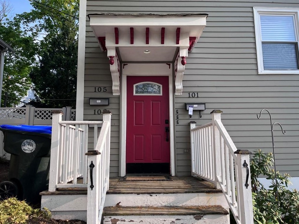 103 Grand View St #2, Providence, RI 02906