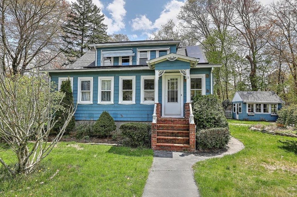 1990 New London Turnpike, Coventry, RI 02816
