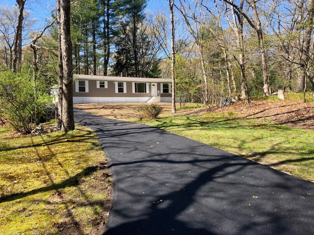 6 Jacob Perry Dr, Charlestown, RI 02813