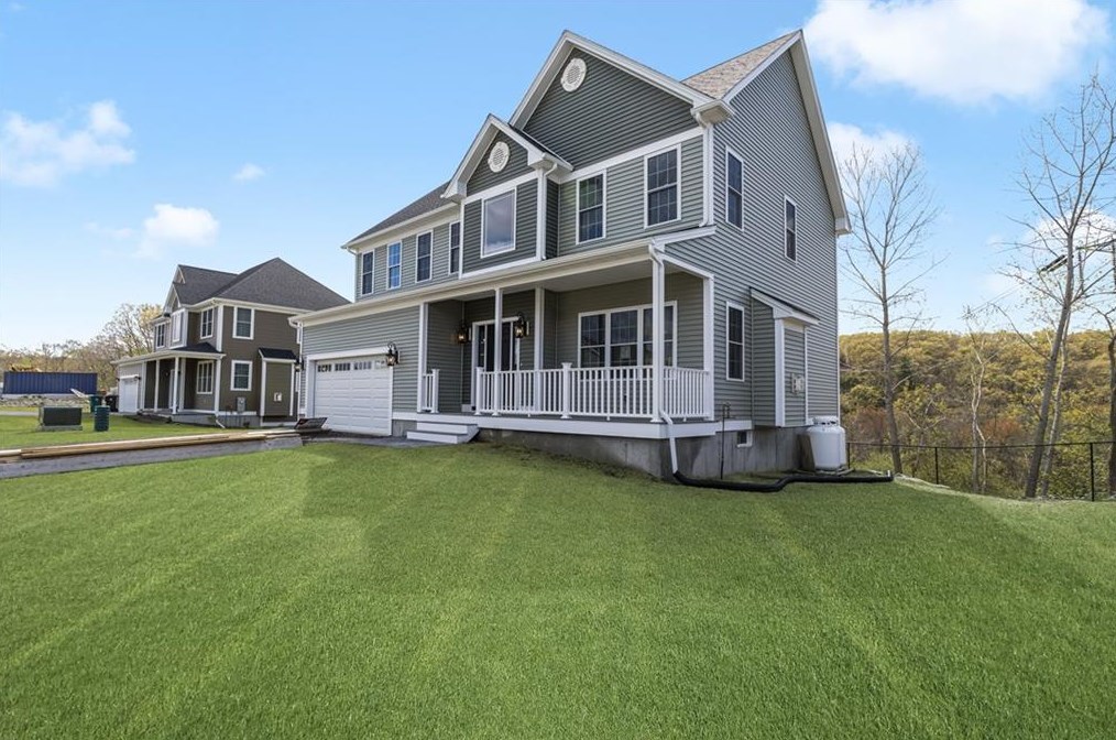 515 Louise St, Woonsocket, RI 02895