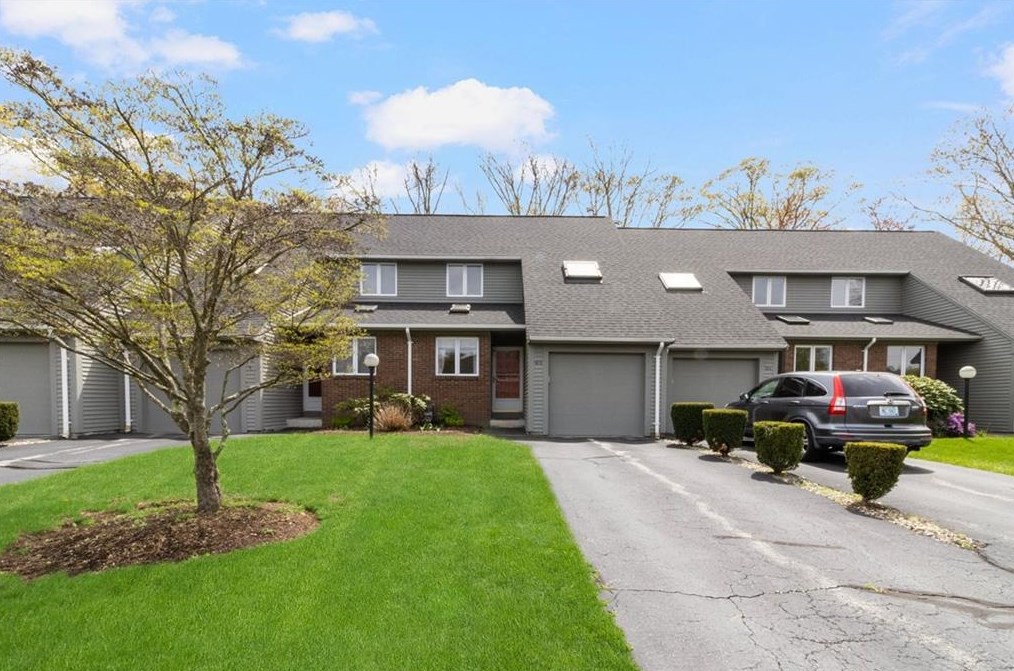 125 Smith Ave #12d, Smithfield, RI 02828