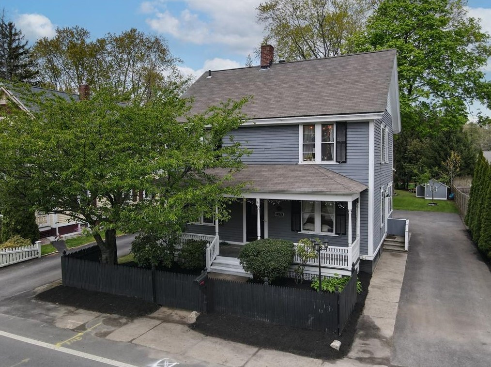 1571 Mendon Rd, Cumberland, RI 02864